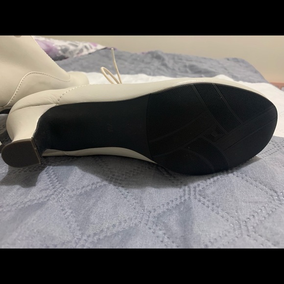 Array bone color kitten heel lace up bootie - Picture 5 of 5